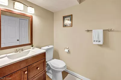 1920 Parkgate Avenue, Akron, OH 44320 - Photo 35