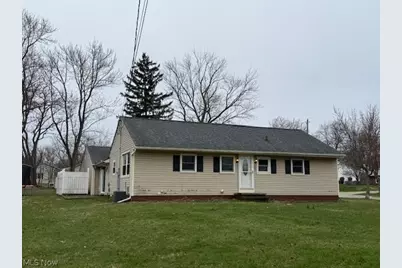 334 W Park Boulevard, Medina, OH 44256 - Photo 1