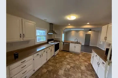 334 W Park Boulevard, Medina, OH 44256 - Photo 7