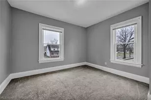 13315 Thornhurst Ave, Garfield Heights, OH 44105 - Photo 25