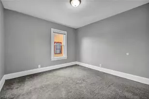 13315 Thornhurst Ave, Garfield Heights, OH 44105 - Photo 21