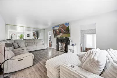 1724 Chestnut Boulevard, Cuyahoga Falls, OH 44223 - Photo 13