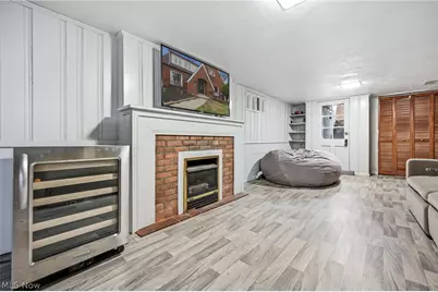 1724 Chestnut Boulevard, Cuyahoga Falls, OH 44223 - Photo 33