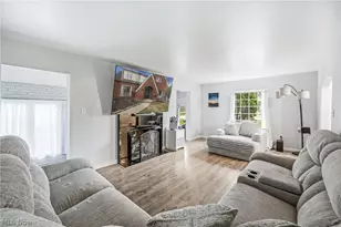 1724 Chestnut Blvd, Cuyahoga Falls, OH 44223 - Photo 15