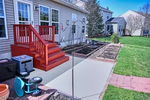 3932 Courtyard Dr, Lorain, OH 44053 - Photo 33