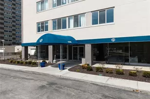 12520 Edgewater Dr, Oakwood, OH 44107 - Photo 1