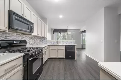 33136 Fairport Drive, Avon Lake, OH 44012 - Photo 13