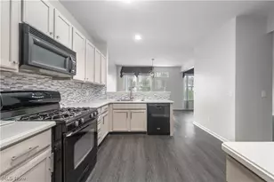 33136 Fairport Dr, Avon Lake, OH 44012 - Photo 13