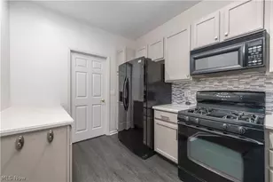 33136 Fairport Dr, Avon Lake, OH 44012 - Photo 15