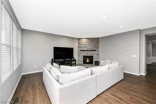 1662 Cobham Ln, Wadsworth, OH 44281 - Photo 11