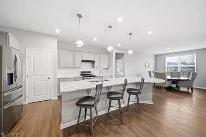 1662 Cobham Lane, Wadsworth, OH 44281 - Photo 3