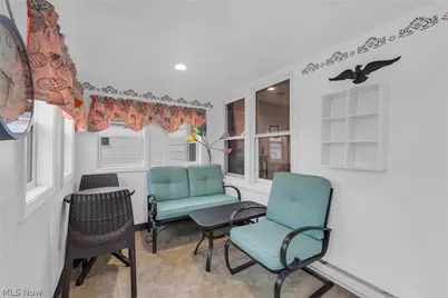912 Dawnwood Drive, Parma, OH 44134 - Photo 25