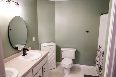 2146 Stonehenge Circle, Akron, OH 44319 - Photo 23