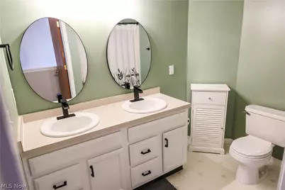 2146 Stonehenge Circle, Akron, OH 44319 - Photo 25