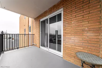 12029 Clifton Boulevard #505, Oakwood, OH 44107 - Photo 5