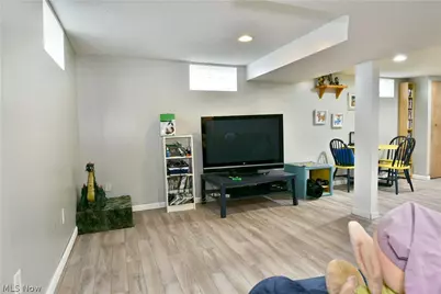 6389 Tara Drive, Youngstown, OH 44514 - Photo 45