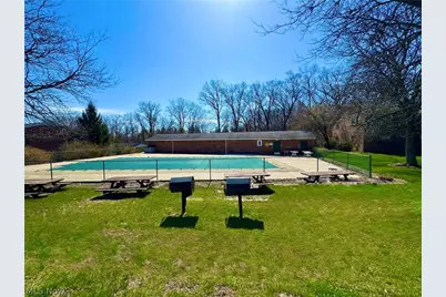 6910 Carriage Hill Drive #202, Brecksville, OH 44141 - Photo 7