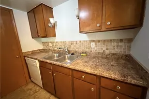 6910 Carriage Hill Dr, Brecksville, OH 44141 - Photo 5