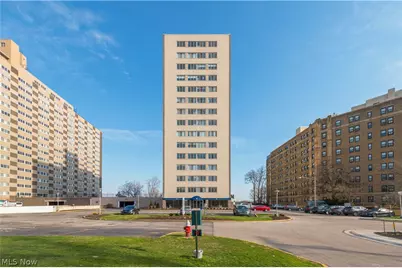 12520 Edgewater Drive #210, Oakwood, OH 44107 - Photo 1