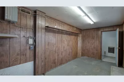 11445 East Pike, Cambridge, OH 43725 - Photo 15