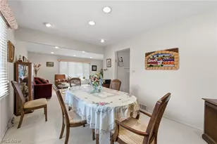 2619 S Green Rd, Beachwood, OH 44122 - Photo 9