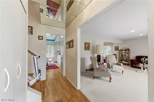 2619 S Green Rd, Beachwood, OH 44122 - Photo 3