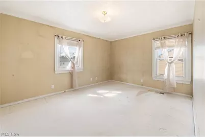 2535 Royal County Down #B, Uniontown, OH 44685 - Photo 9