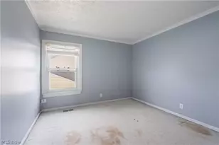 2535 Royal County Down, Uniontown, OH 44685 - Photo 13