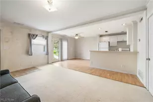 2535 Royal County Down, Uniontown, OH 44685 - Photo 3