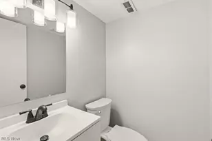 1464 Blair Dr, Akron, OH 44312 - Photo 39