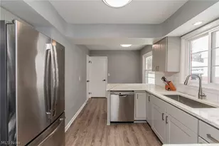 2539 Warrensville Center Rd, University Heights, OH 44118 - Photo 21