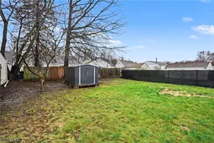 834 Sarcee Ave, Akron, OH 44305 - Photo 27