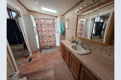 3700 Liberty Avenue, Hubbard, OH 44425 - Photo 19