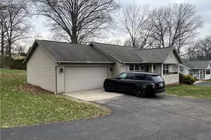 945 E Jackson St, Millersburg, OH 44654 - Photo 15