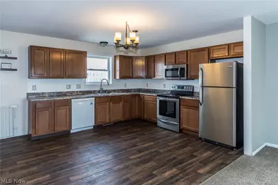 195 E Pennsylvania Avenue, Sebring, OH 44672 - Photo 17