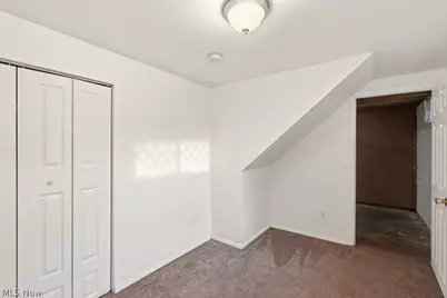 329 Dennison Avenue, Akron, OH 44312 - Photo 15