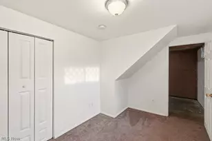 329 Dennison Ave, Akron, OH 44312 - Photo 15