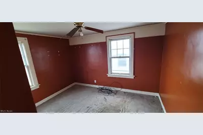 4017 Eastway Road, South Euclid, OH 44121 - Photo 9