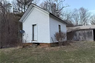 6809 Leonhard Hill Rd SW, Port Washington, OH 43837 - Photo 17