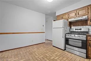 548 Continental Dr, Salem, OH 44460 - Photo 3