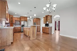 3216 Linden Pl, Canfield, OH 44406 - Photo 7