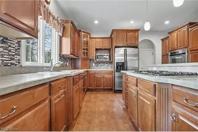 3216 Linden Place, Canfield, OH 44406 - Photo 9