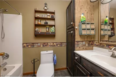 223 E 9th Street, Uhrichsville, OH 44683 - Photo 21