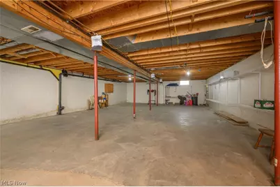 223 E 9th Street, Uhrichsville, OH 44683 - Photo 23