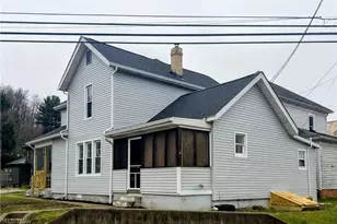 525 E High St, Uhrichsville, OH 44683 - Photo 3