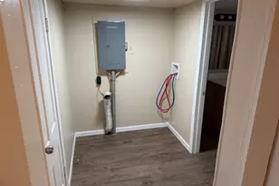 525 E High St, Uhrichsville, OH 44683 - Photo 25