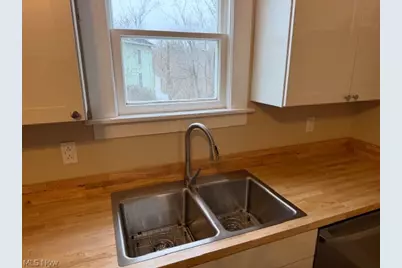 525 E High Street, Uhrichsville, OH 44683 - Photo 5