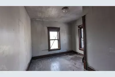 417 Margaret Street, Akron, OH 44306 - Photo 29