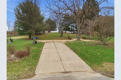 7622 Marelis Avenue NE, Canton, OH 44721 - Photo 27