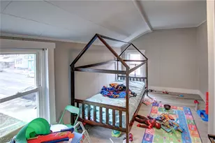 1913 E 123rd St, Loveland, OH 44106 - Photo 15